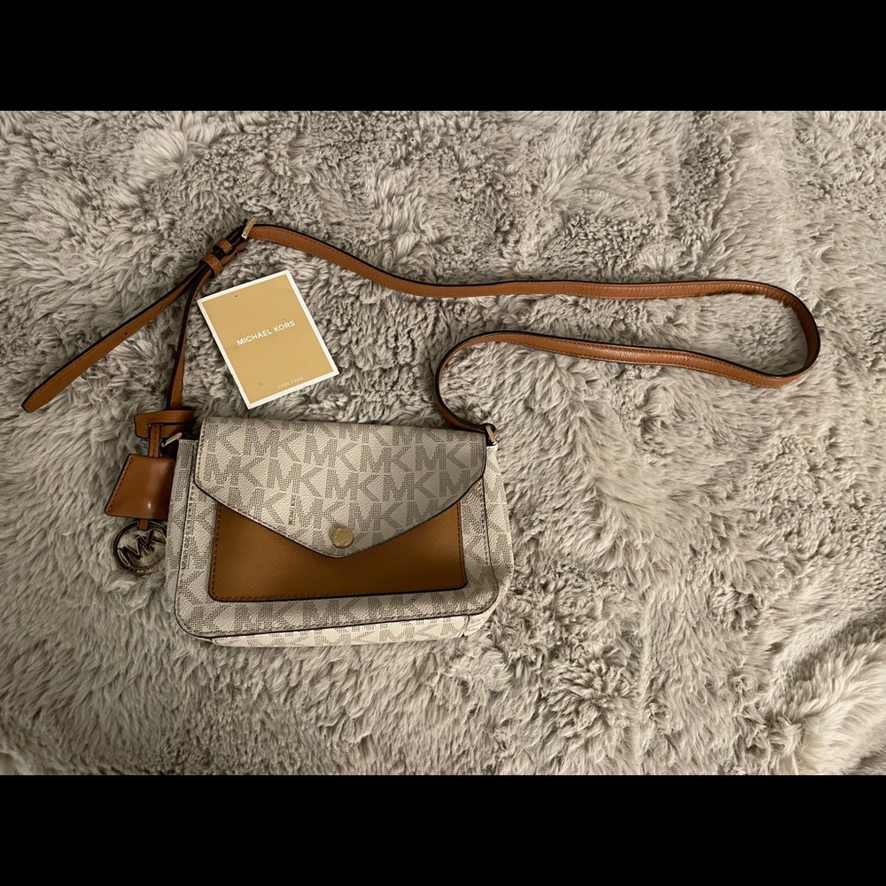 Michael Kors Crossbody